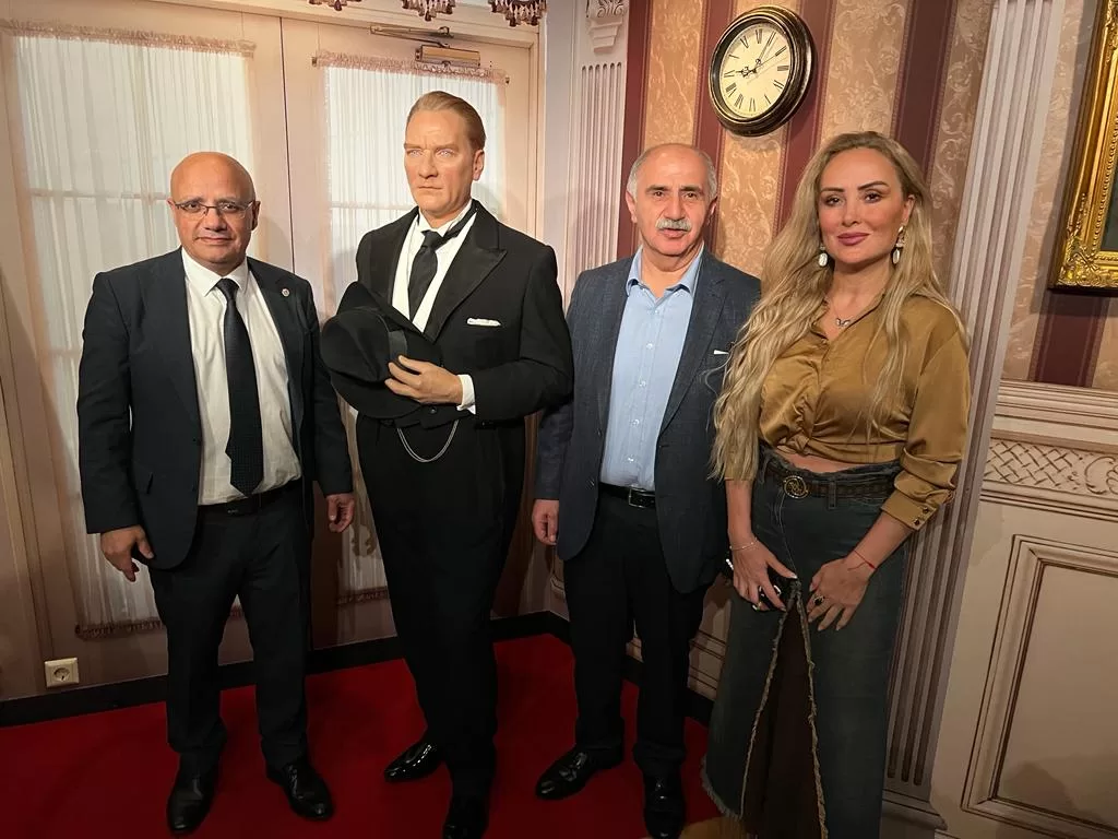 Atatürk'ün balmumu heykeli, Berlin'de ziyarete açıldı
