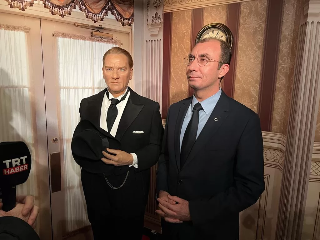 Atatürk'ün balmumu heykeli, Berlin'de ziyarete açıldı