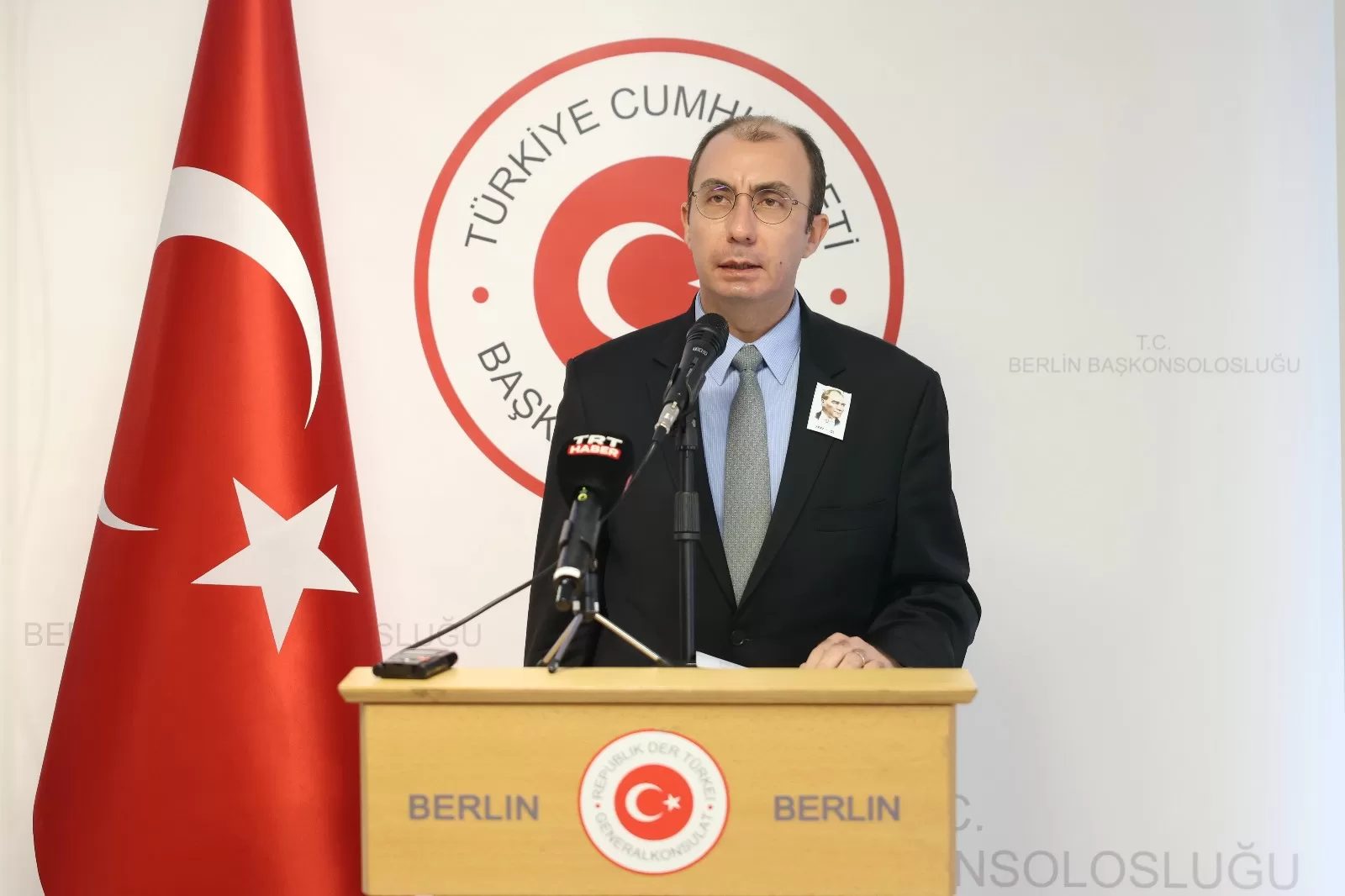 Ata`mız Berlin`de özlem, minnet, saygı ve sevgiyle anıldı