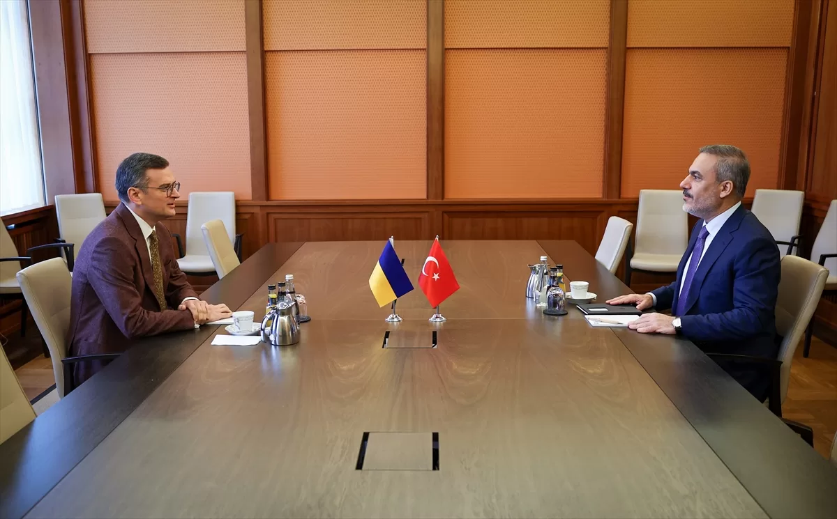Fidan, Berlin'de Alman ve Ukraynalı mevkidaşlarıyla görüştü