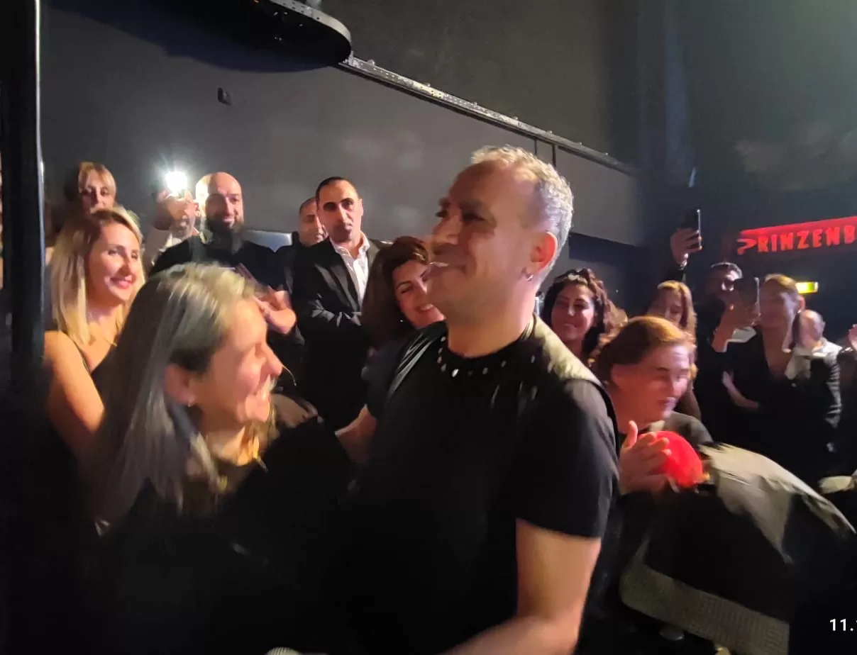 Haluk Levent Hamburg`u salladı