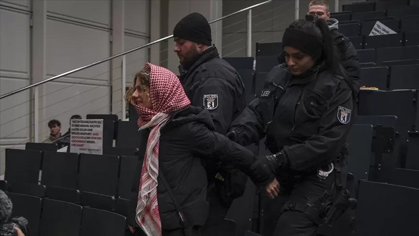 Berlin polisi, yılbaşı gecesi düzenlenmesi planlanan Filistin'e destek gösterisini yasakladı