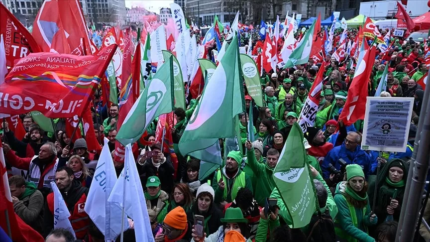 Brüksel'de "kemer sıkma politikaları" protesto edildi