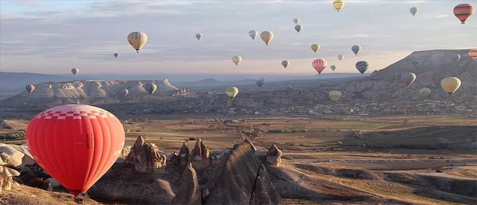 Kapadokya`da sıcak hava balonculuğu turizmin lokomotifi oldu