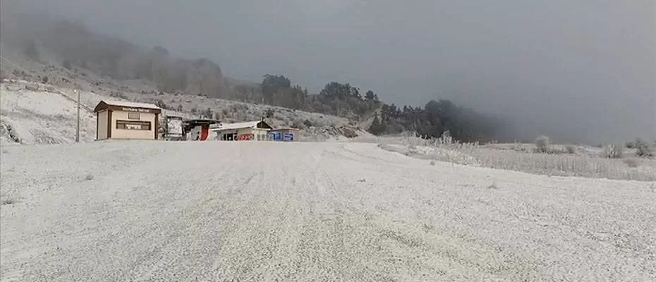 Keltepe Kayak Merkezi beyaz örtüyle kaplandı