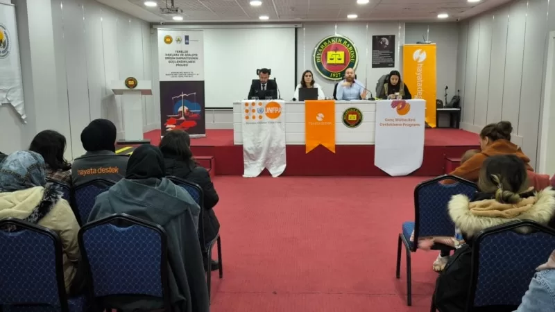 Sığınmacılara haklarını öğretmek için Diyarbakır’da toplantı