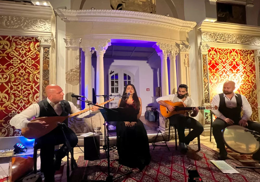Yunus Emre'den Aşık Veysel'e Türküler ve şiirler dinlendi