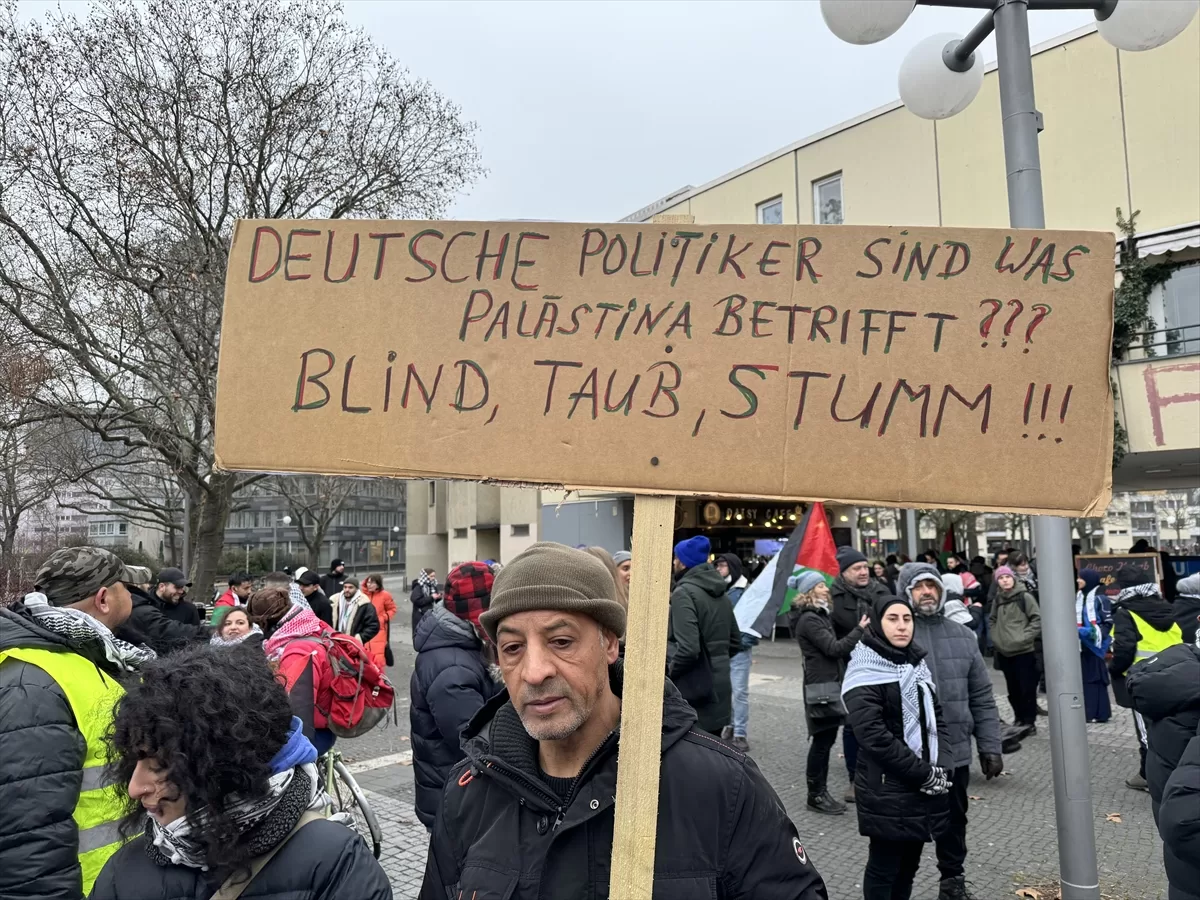 Berlin'de Filistin'e destek gösterisi yapıldı