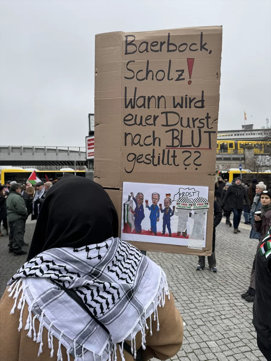 Berlin'de Filistin'e destek gösterisi yapıldı
