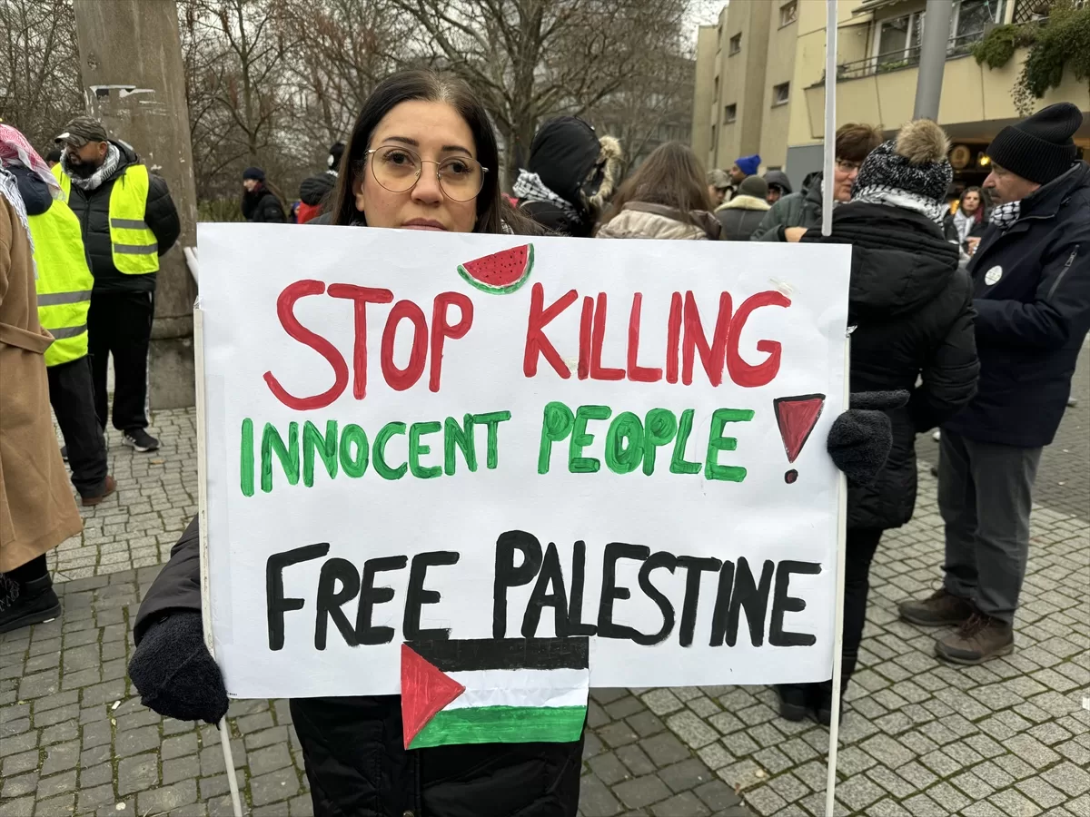 Berlin'de Filistin'e destek gösterisi yapıldı
