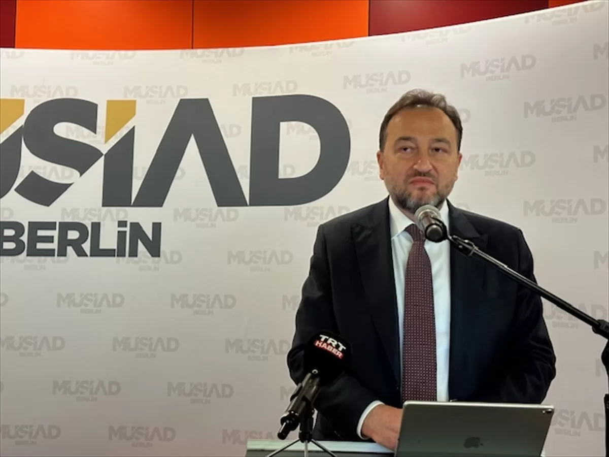 Büyükelçi Şen: "İş insanlarımızın Almanya’ya gelişlerinde vize sorunuyla karşılaşmalarını istemiyoruz"