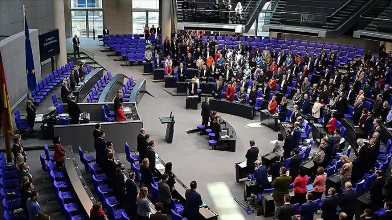 Alman hükümeti Gazze'deki yaralıların ülkeye getirilmesini değerlendiriyor