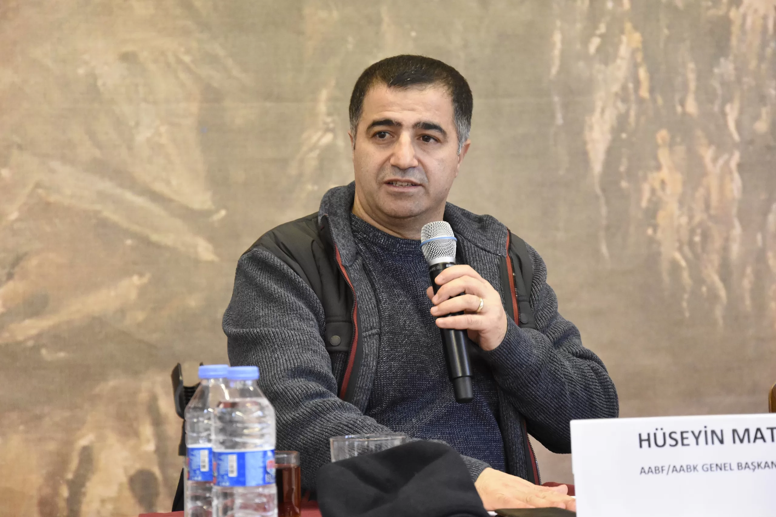 Aleviliğe karşı Asimilasyon Politikaları Panelde Tartışıldı