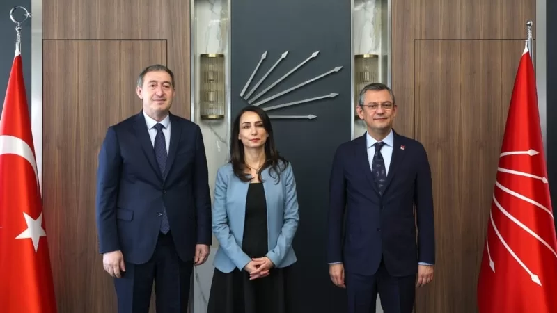 CHP ile DEM Parti yerel seçimlerde işbirliği sinyali verdi
