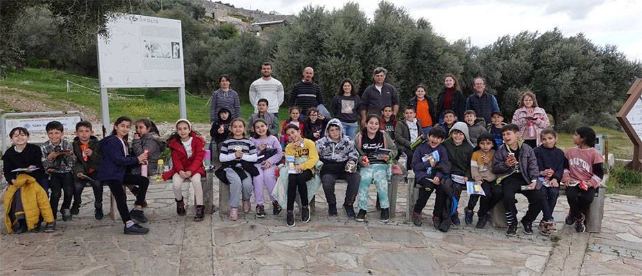 DEÜ Öğrencilere Metropolis´in Tarihini Oyunlarla Anlatıyor