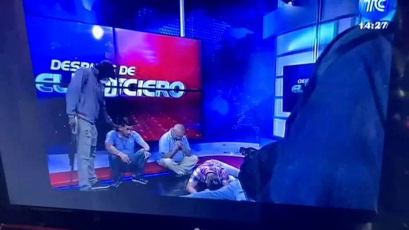 Silahla canlı yayın stüdyosunu bastılar