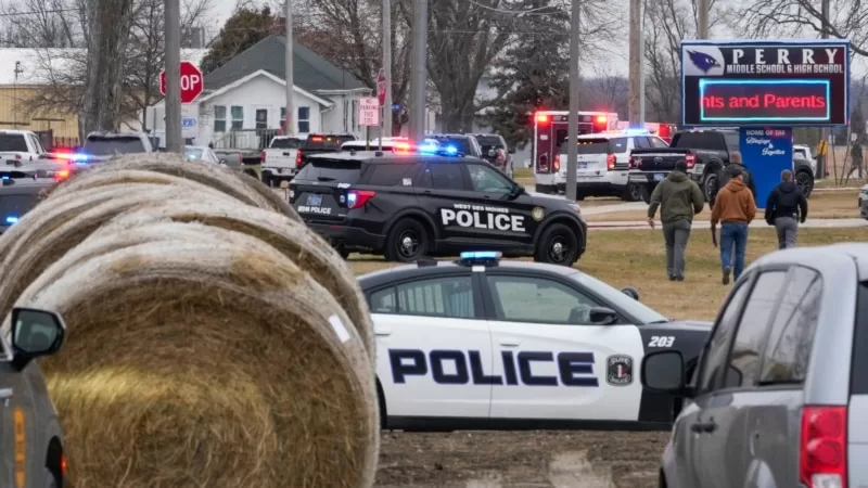 Iowa’da lisede silahlı saldırı: Yaralananlar var
