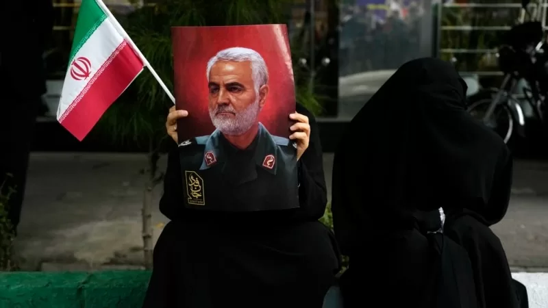 İran'da Kasım Süleymani'nin mezarı yakınındaki patlamalarda onlarca ölü