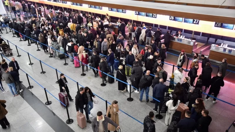 Kosovalılar Schengen bölgesinde vizesiz seyahate başladı