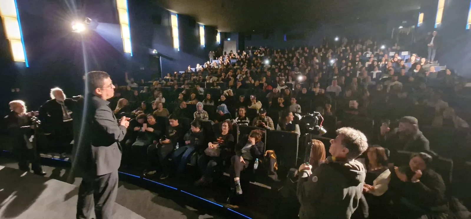 'Mutluyuz ‘un Berlin galası yapıldı