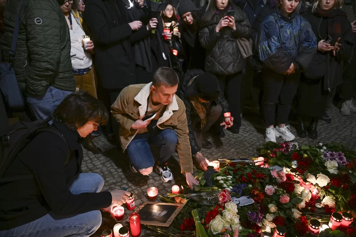 Aleksey Navalnıy, Berlin’deki Rus Büyükelçiliği önünde anıldı