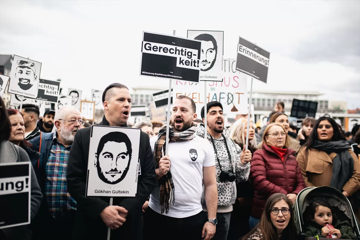 Hanau kentinde ırkçılık ve teröre karşı miting düzenlendi