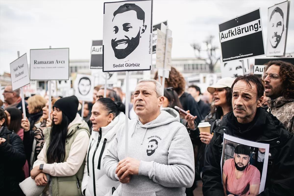 Hanau kentinde ırkçılık ve teröre karşı miting düzenlendi