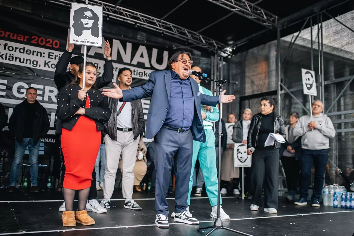 Hanau kentinde ırkçılık ve teröre karşı miting düzenlendi