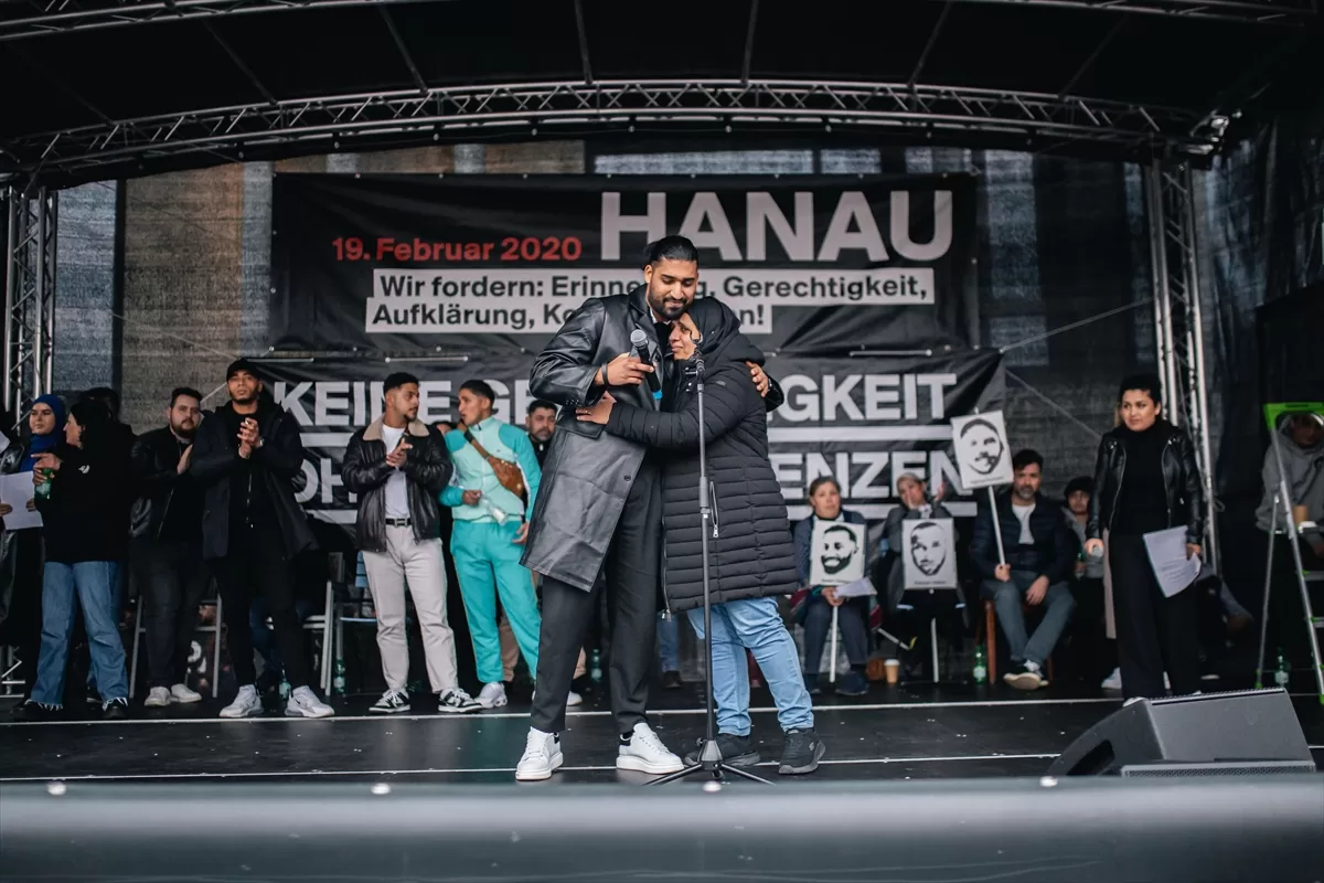 Hanau kentinde ırkçılık ve teröre karşı miting düzenlendi