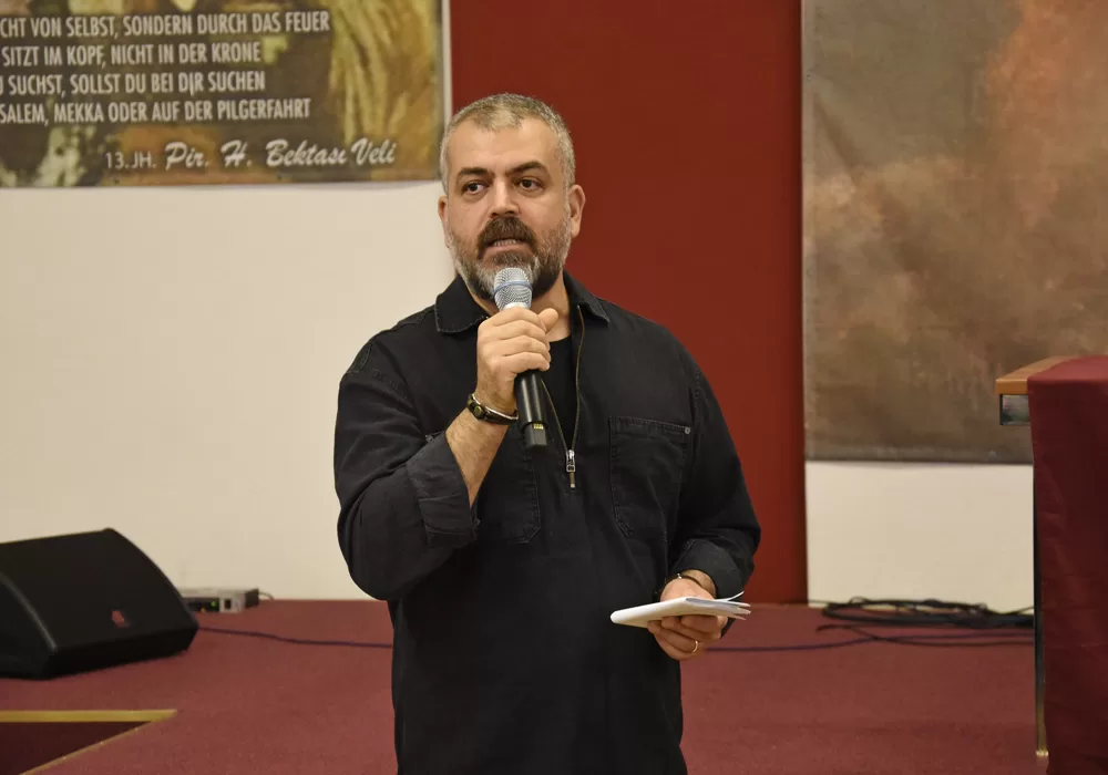 Cemevi’nde ‘Alevilikte Hakk’a yürüme erkanı ve Devriye Anlayışı’ Paneli