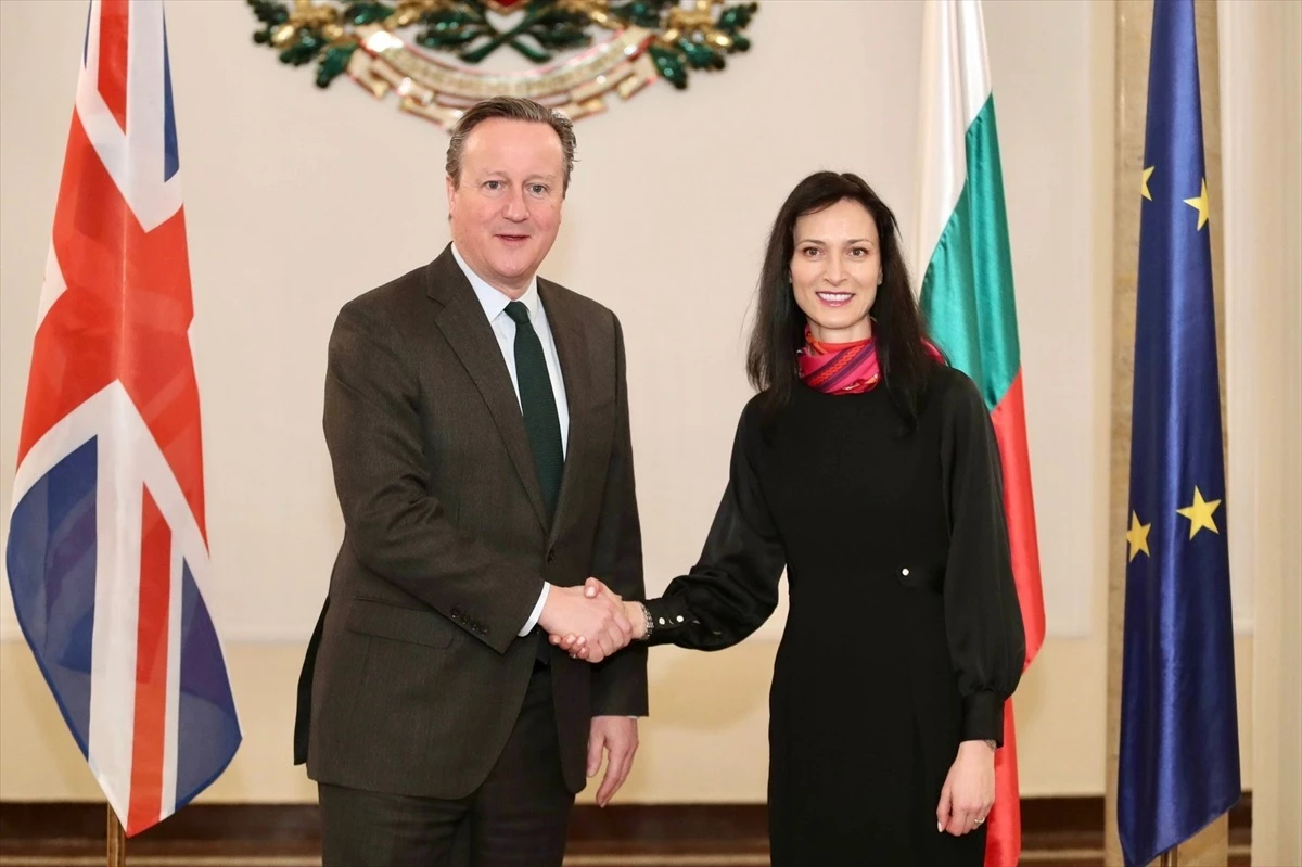 İngiltere Dışişleri Bakanı Cameron, Ukrayna'ya Destek İçin Bulgaristan'da