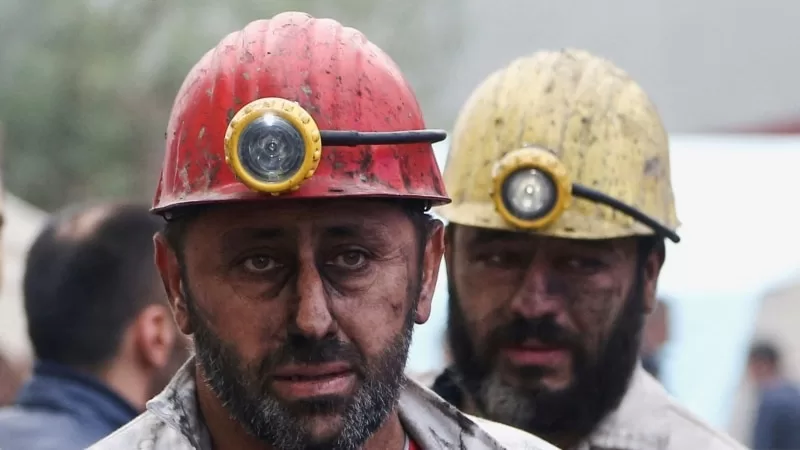 Erzincan'daki altın madeninde toprak kayması meydana geldi: İşçiler mahsur kaldı
