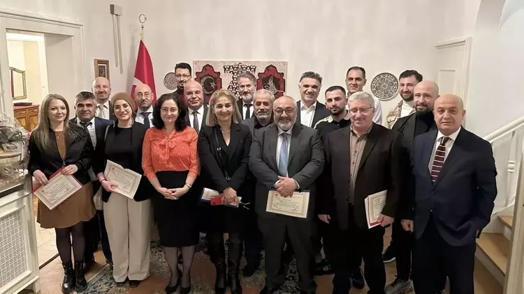 Başkonsolos Cebeci’den teşekkür yemeği