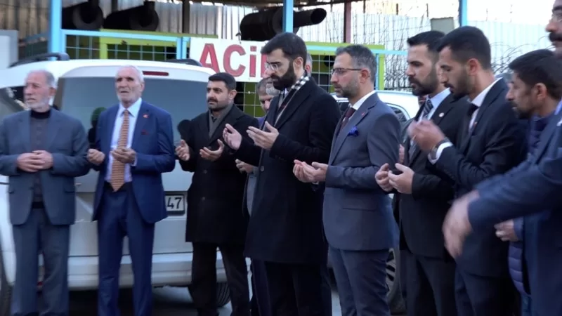 Şeyh Sait’in torunu seçim çalışmalarını dedesinin idam edildiği yerde başlattı ve mezar sözü verdi