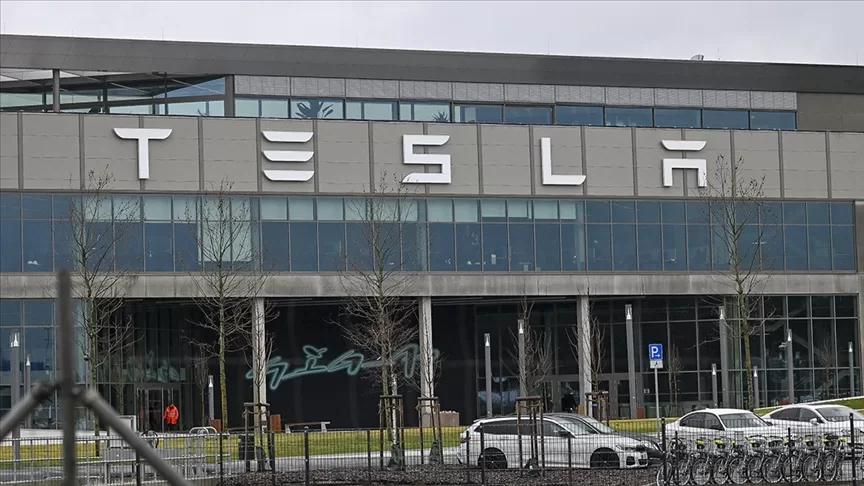 Tesla fabrikasının genişleme planı protesto edildi