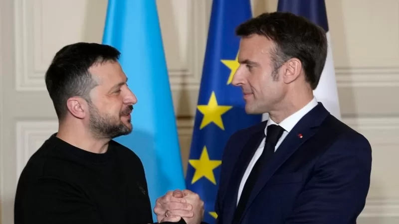 Ukrayna Cumhurbaşkanı Zelenski Paris'te Fransa'yla güvenlik anlaşması imzaladı