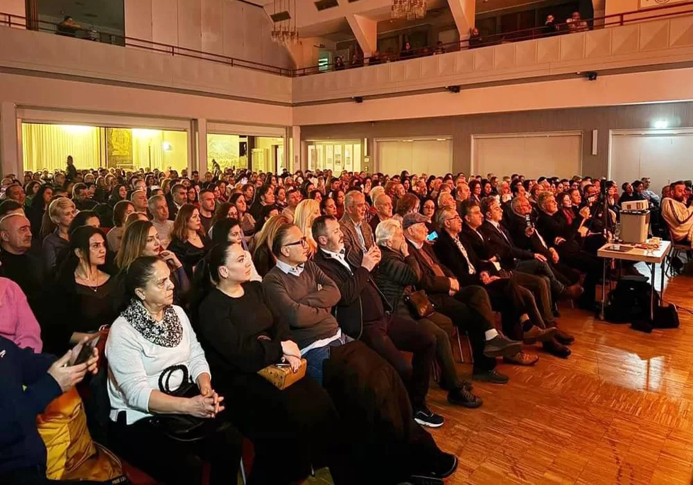 Stuttgartlılar "Yüzyılın Türküleriyle" coştu