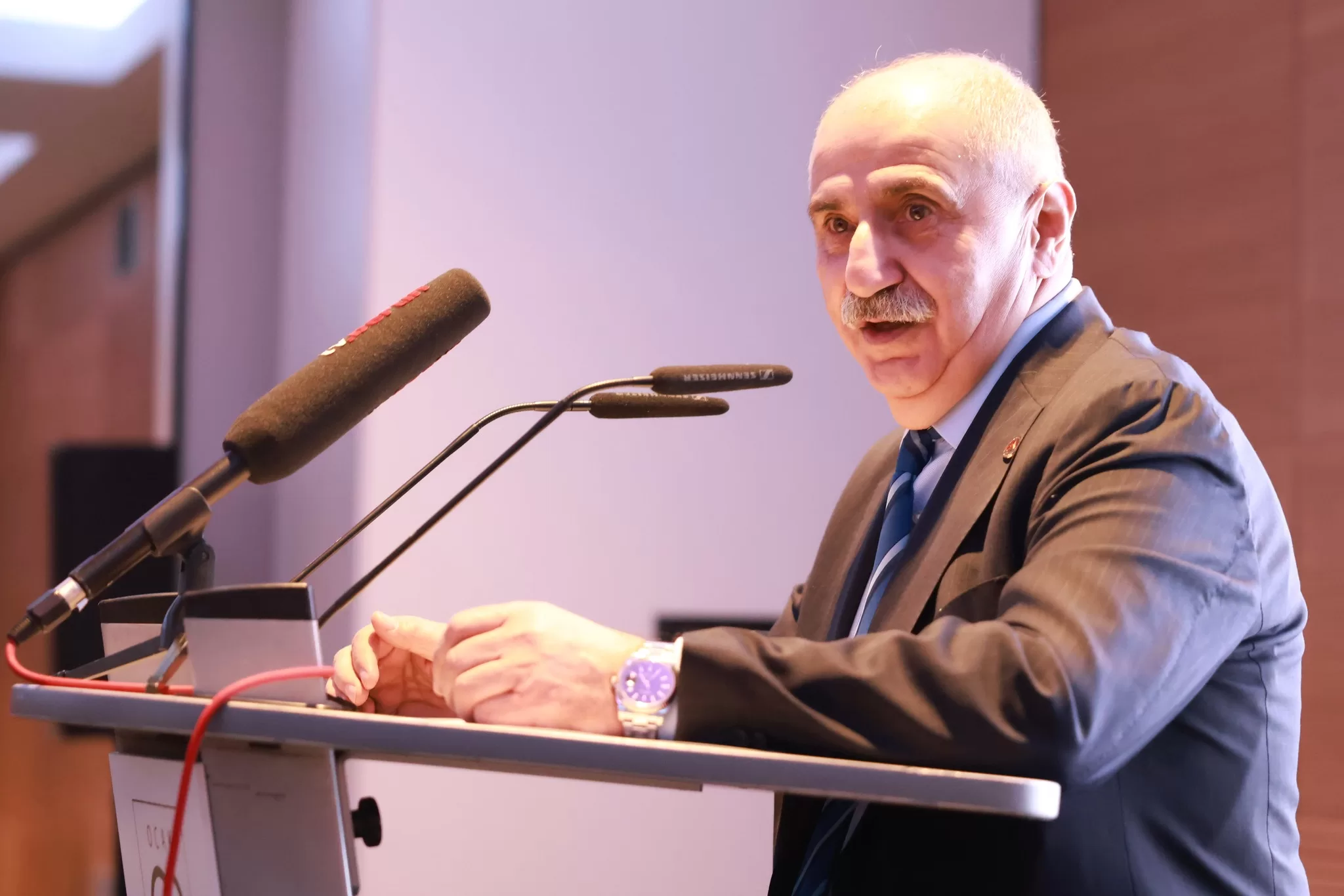 Tatar, Berlin’de Türk-Alman iş insanlarını Kıbrıs’a yatırıma çağırdı