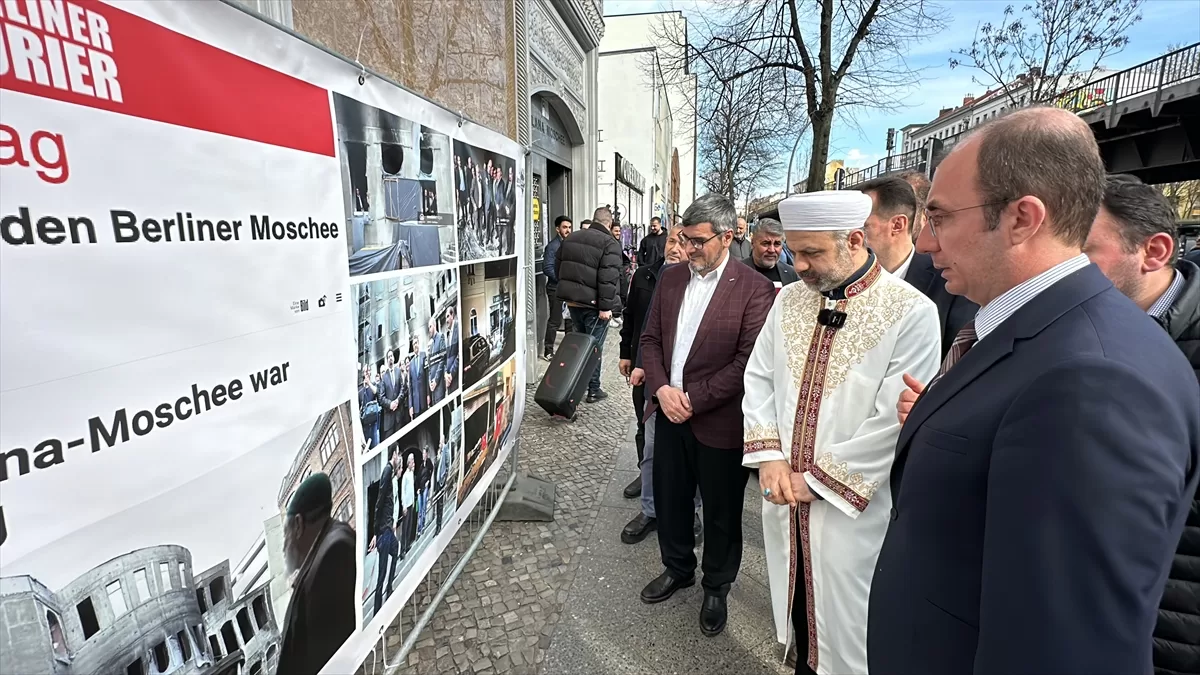 Berlin'de İslamofobi Sergisi Açıldı