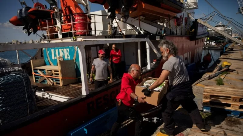 Açlık krizinin tırmandığı Gazze'ye yardım götüren gemi Kıbrıs'taki Larnaka Limanı'ndan ayrıldı