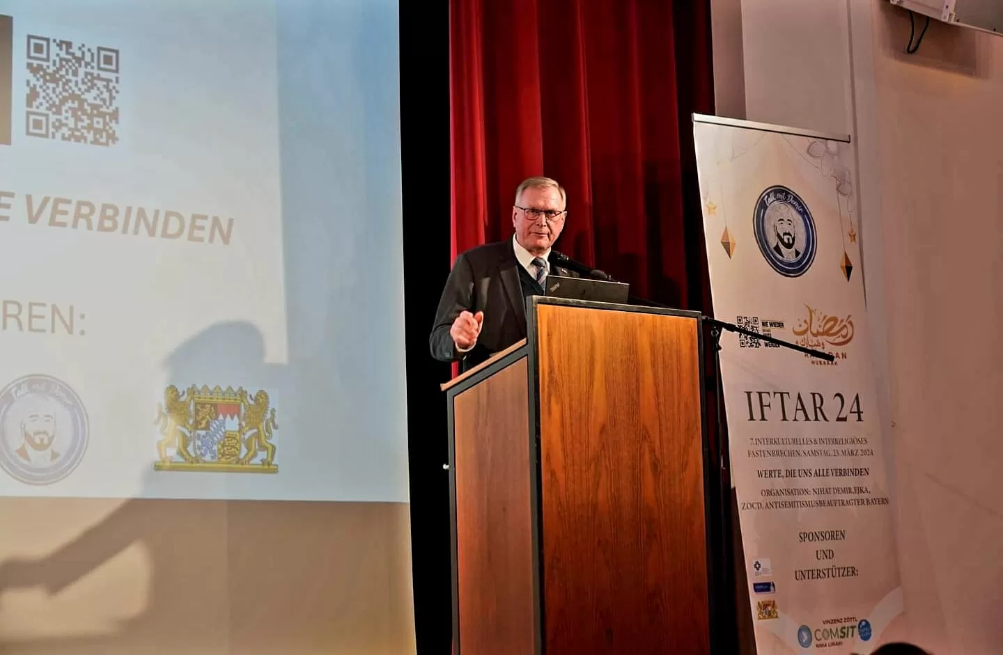Üç Dinin Temsilcileri Münih’te İftarda buluştu