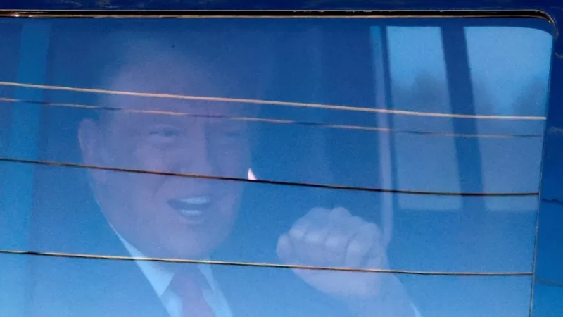 Gizli belge davasının düşürülmesini talep eden Trump, duruşma için Florida adliyesinde