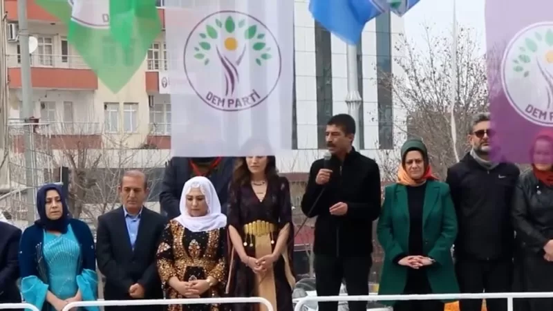 HÜDA PAR adayıyla fotoğrafı tartışma yaratan DEM Parti’nin Batman Belediye Eş Başkan adayı ihraç edildi