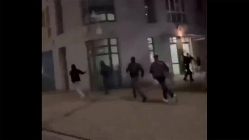 PKK yandaşları Türkiye'nin Hannover Başkonsolosluğuna saldırdı