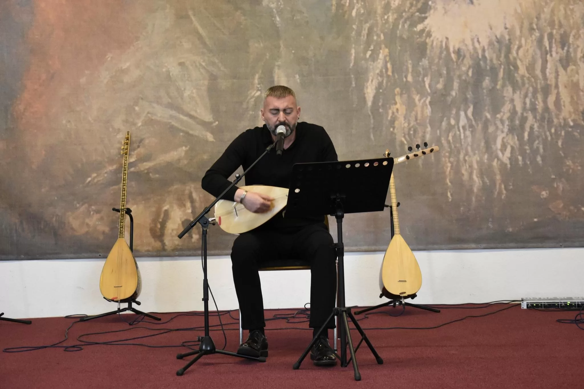 Berlin Cemevi ve Dersim Cemaatinden dayanışma konseri
