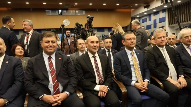 Soyer, Özel ve Tugay ile ilk kez yan yana geldi