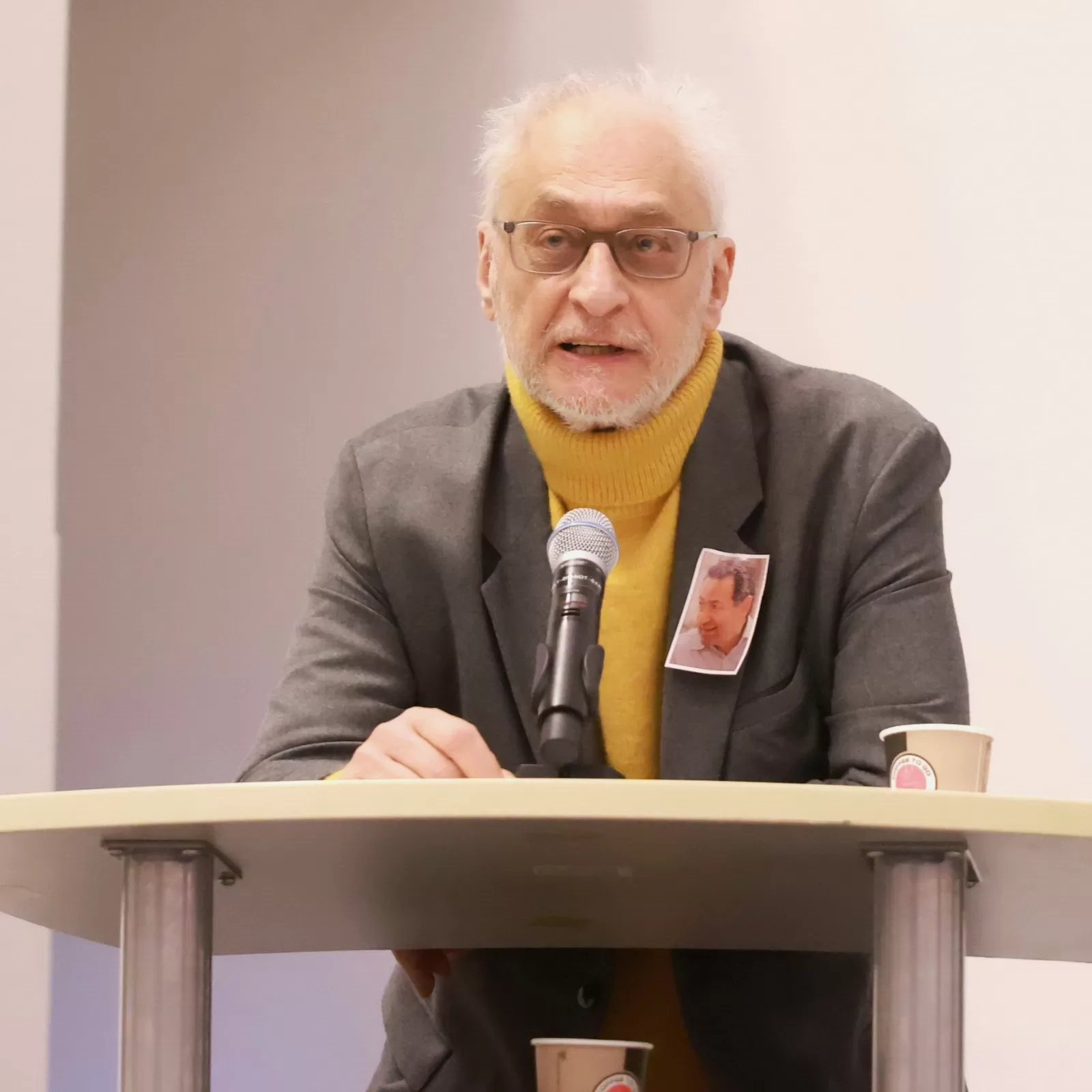 Dr. Ertekin Özcan, gözyaşları arasında doğum gününde anıldı