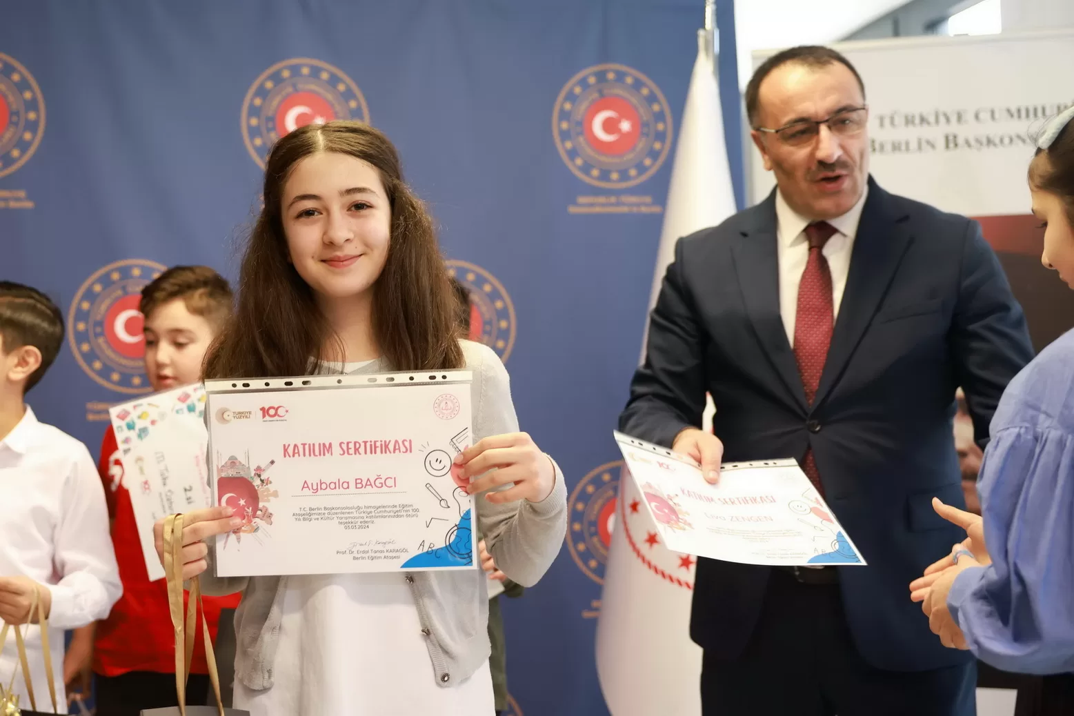 Berlin`de Cumhuriyet`in 100. Yılı Bilgi ve Kültür Yarışması düzenledi