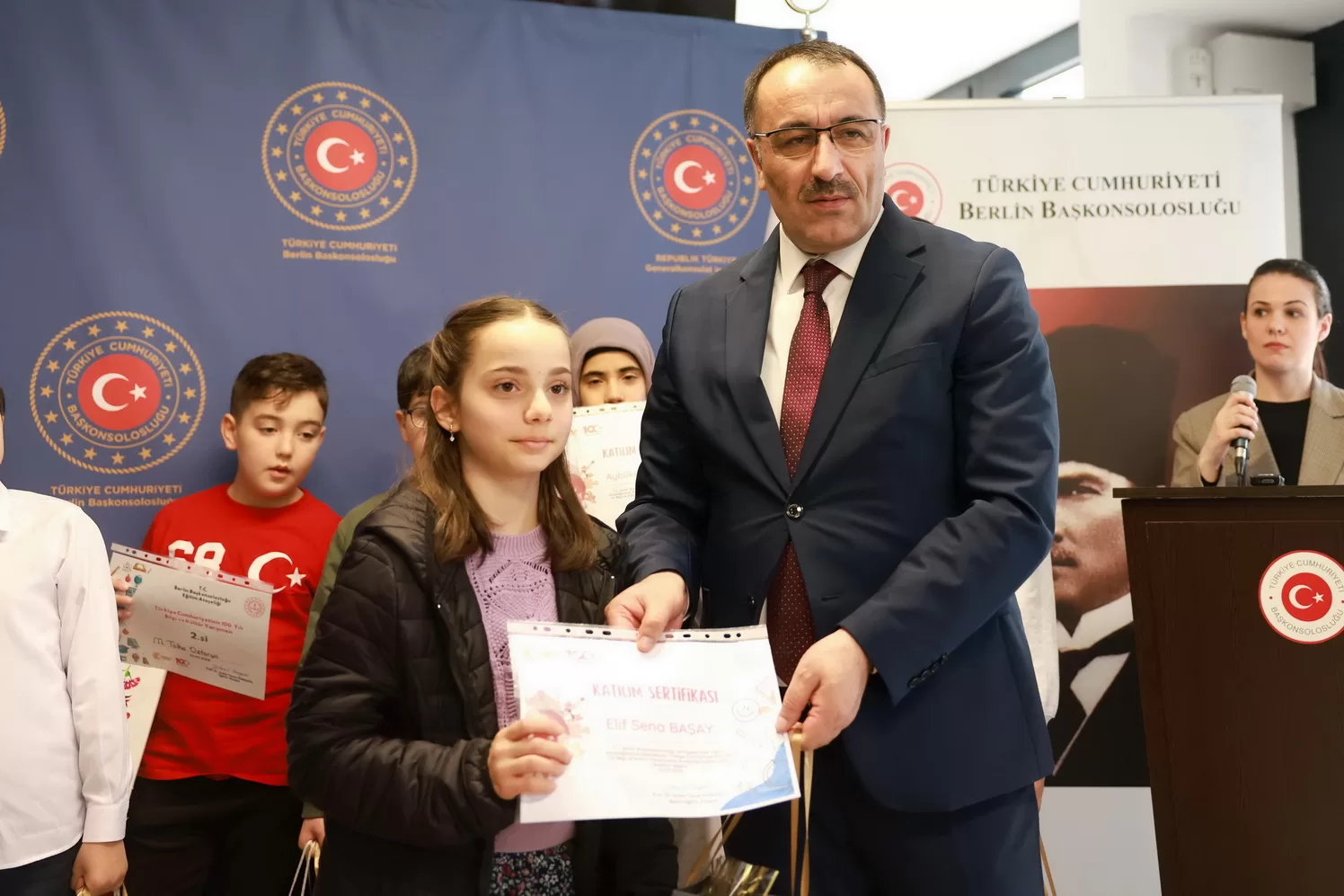 Berlin`de Cumhuriyet`in 100. Yılı Bilgi ve Kültür Yarışması düzenledi