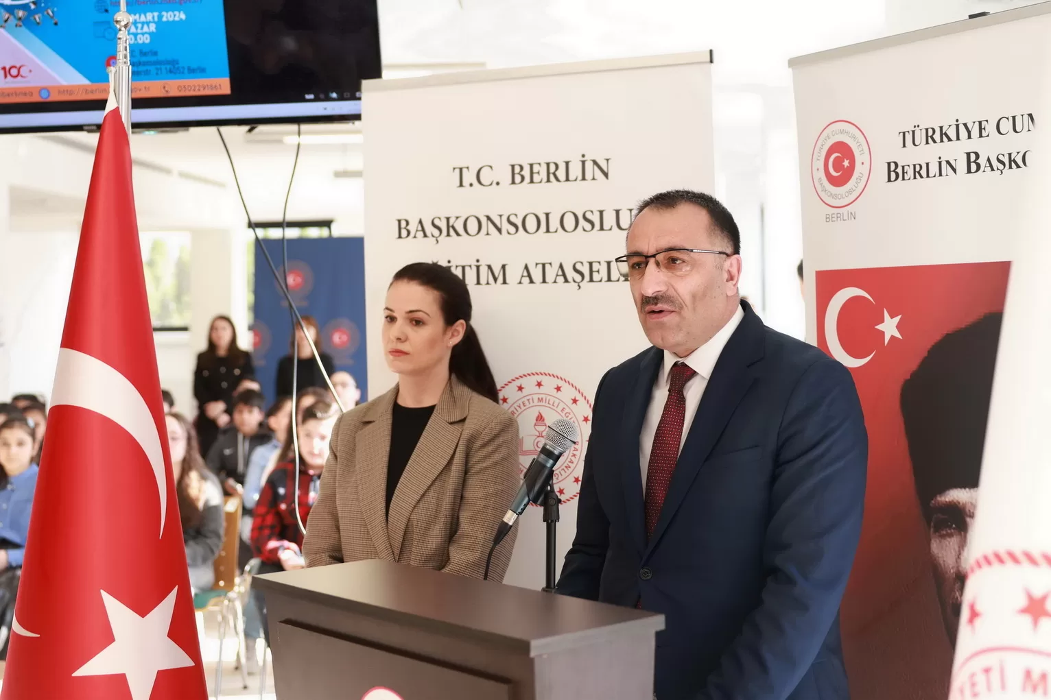 Berlin`de Cumhuriyet`in 100. Yılı Bilgi ve Kültür Yarışması düzenledi